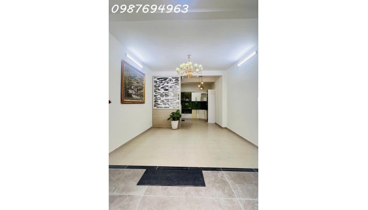 Q10 CMT8 GẦN LAN ANH HẺM 1 SẸC Ô TÔ ĐẬU CỬA 3.8x9M SỔ VUÔNG ĐẸP NHÀ MỚI 6.xT